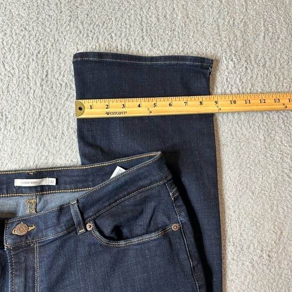Levi's Jeans Womens 14S W32 L30‎ (Actual L28) Blue Low Rise Bootcut Dark Wash - Picture 8 of 12